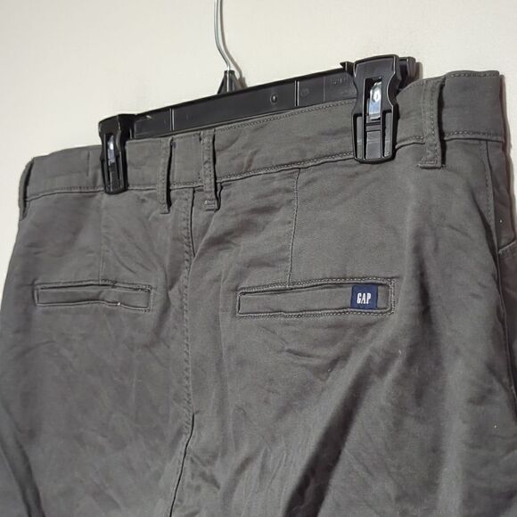 GAP Gray Khaki  - Picture 4 of 7